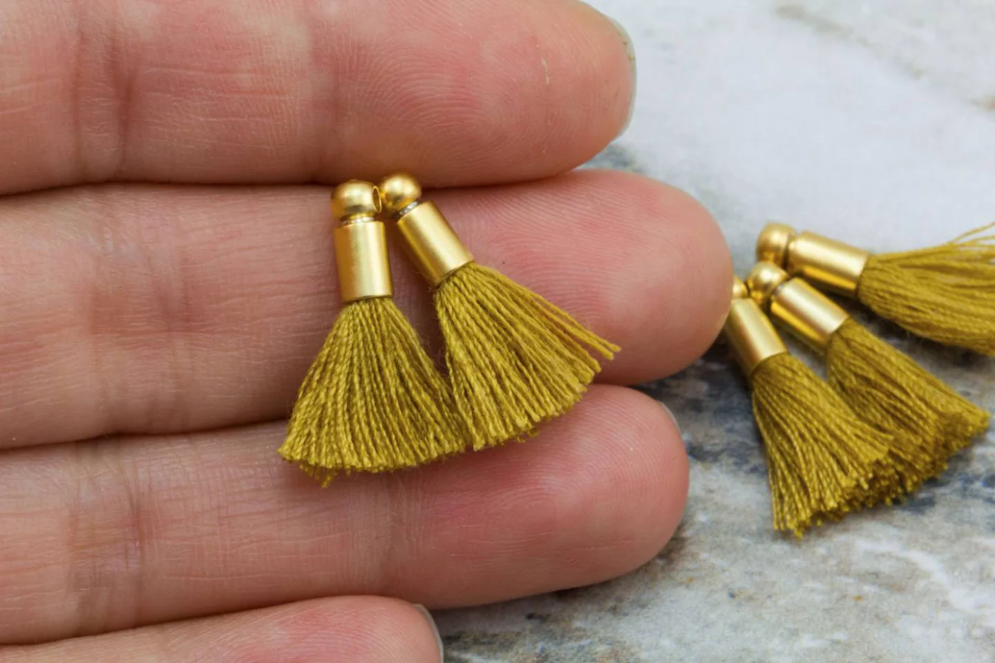 2cm-golden-brown-cotton-mini-tassels.