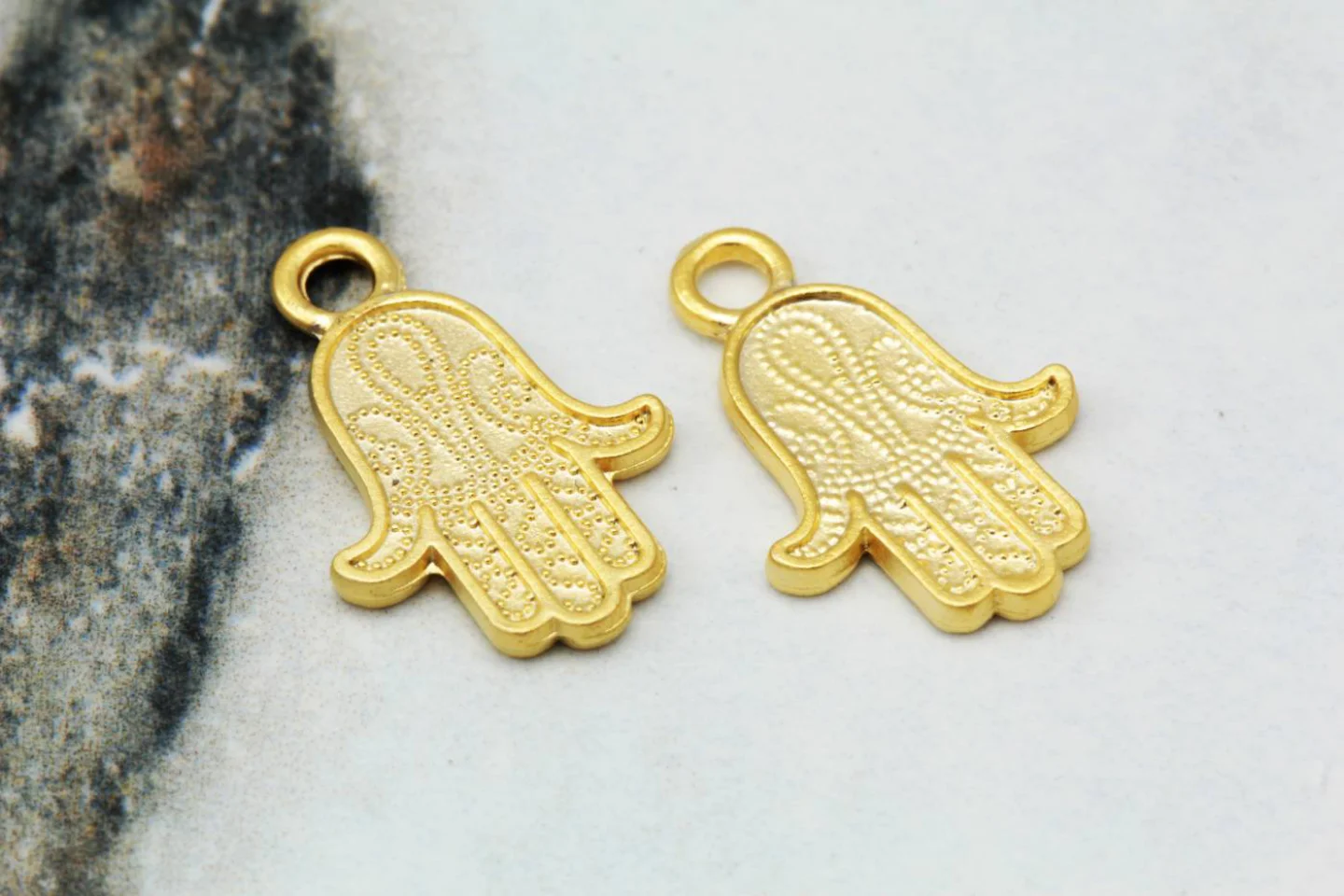 gold-plated-hand-of-fatima-pendants.