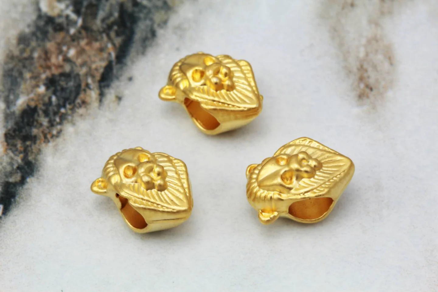 gold-small-metal-lion-head-charms.