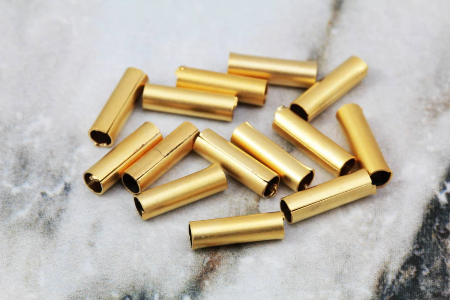 gold-brass-10mm-tiny-tube-beads.