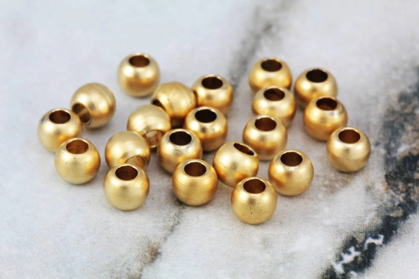 gold-plated-metal-5mm-spacer-bead.