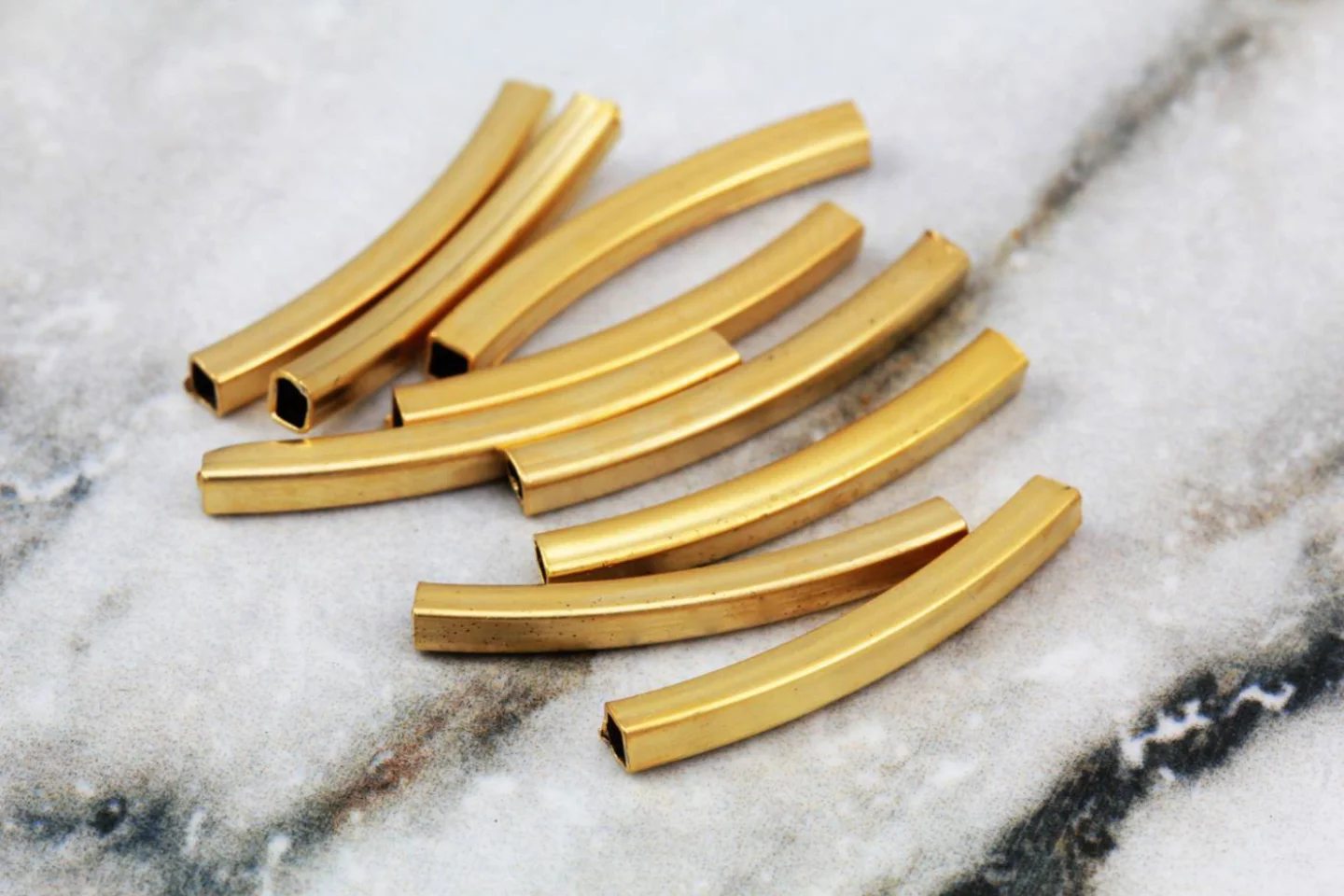 gold-plated-brass-square-curved-end-bars.