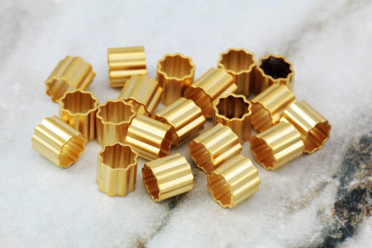 gold-plated-brass-5mm-tube-spacer-beads.