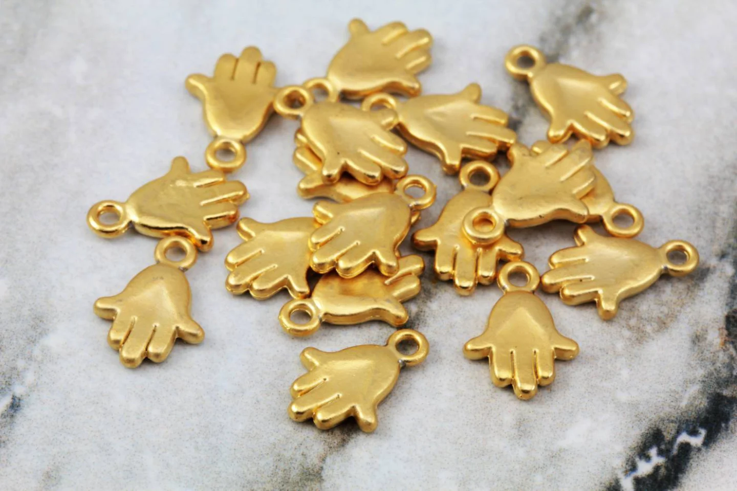 gold-mini-hand-of-fatima-pendants.