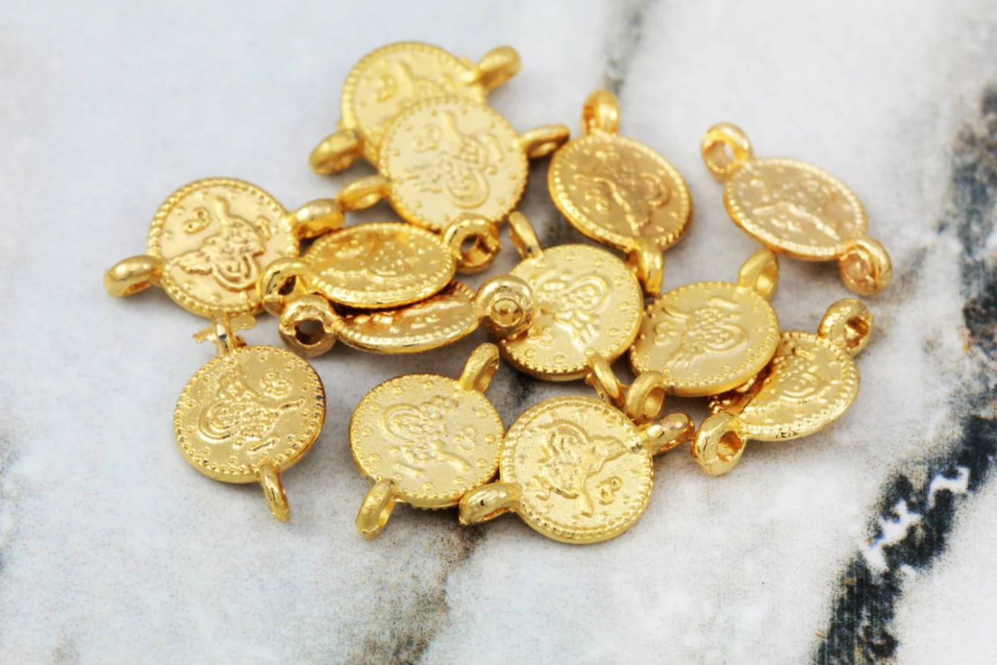 gold-plated-metal-old-coin-charm-finding.