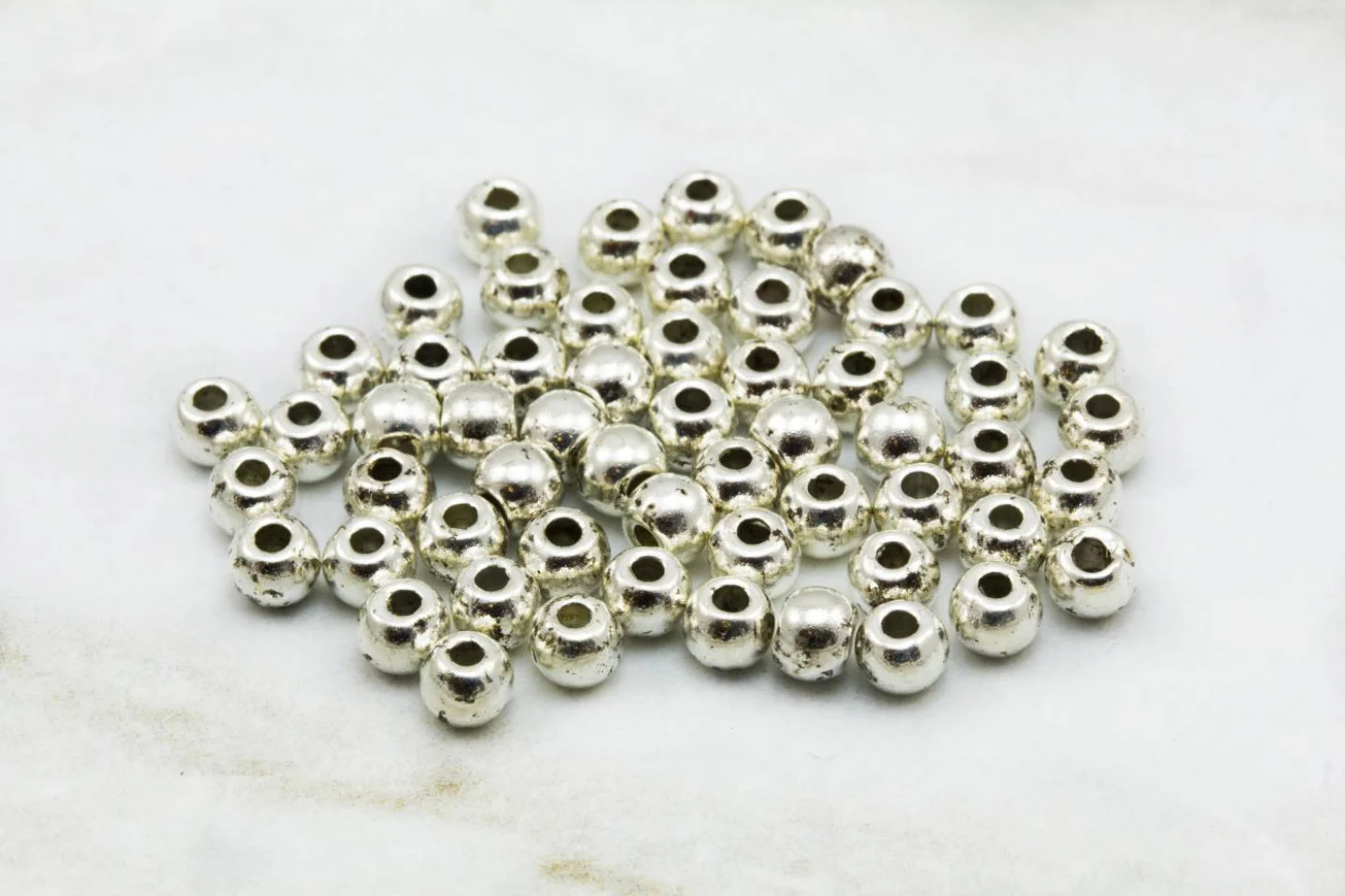 4mm-metal-ball-spacer-bead-charm-finding.
