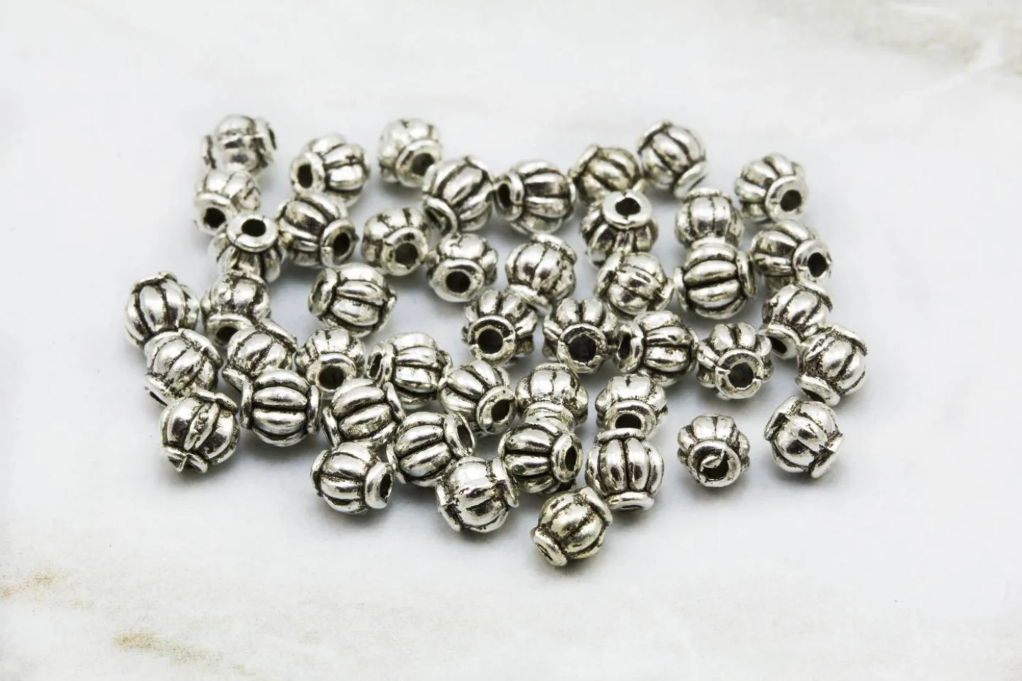 4mm-round-ball-jewelry-spacer-beads.