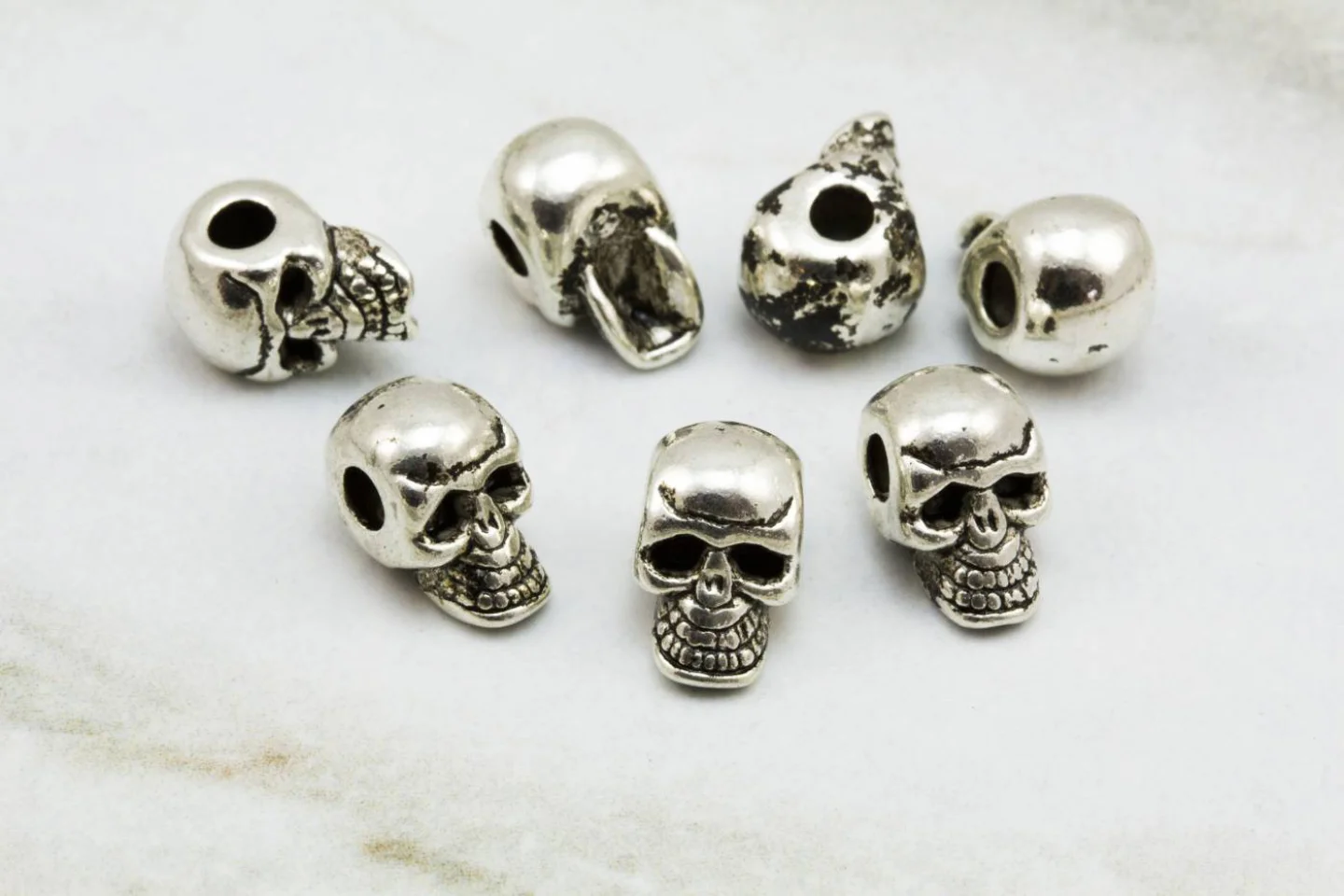 metal-skull-head-jewelry-charms.