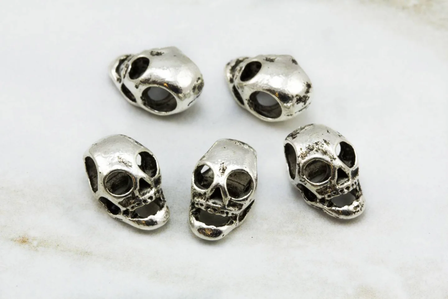 skull-dead-head-beads-charms.
