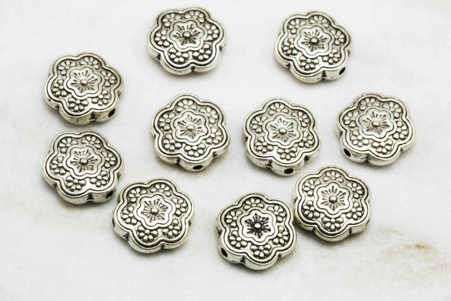 floral-daisy-small-metal-charm-findings.