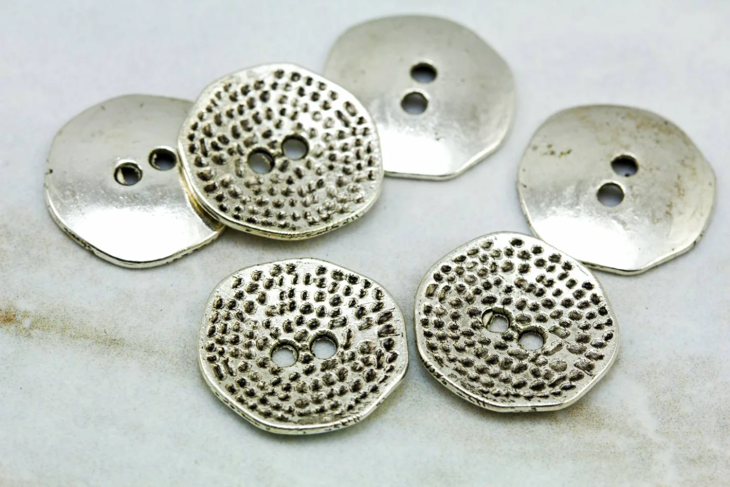 round-disc-button-charms-beads.