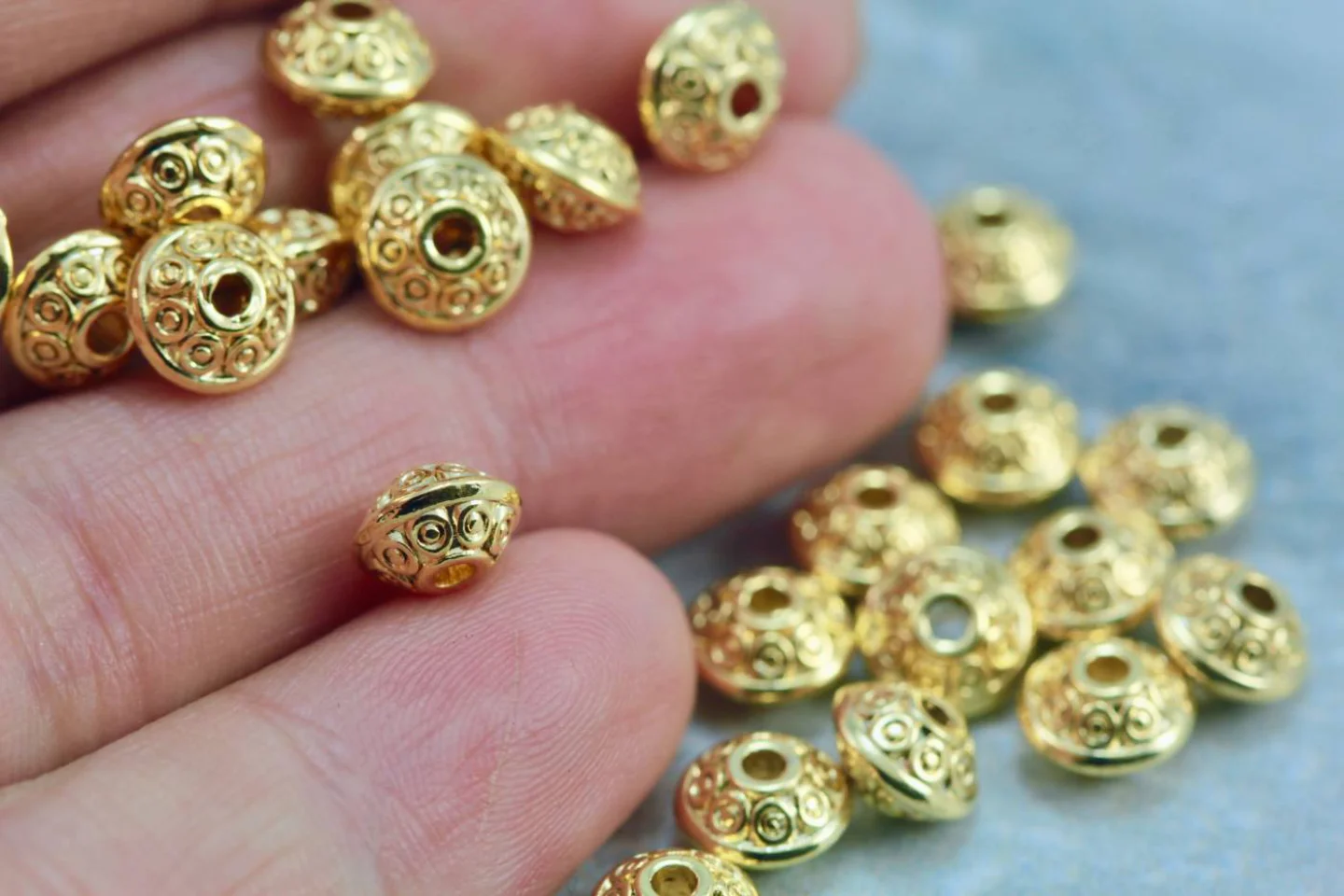 gold-plated-saucer-spacer-beads.